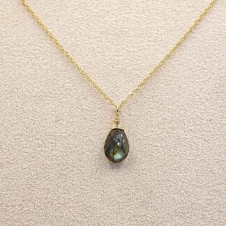 Collier chaîne et goutte labradorite