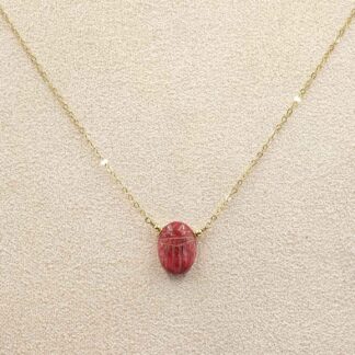 Collier chaîne et scarabée rubis
